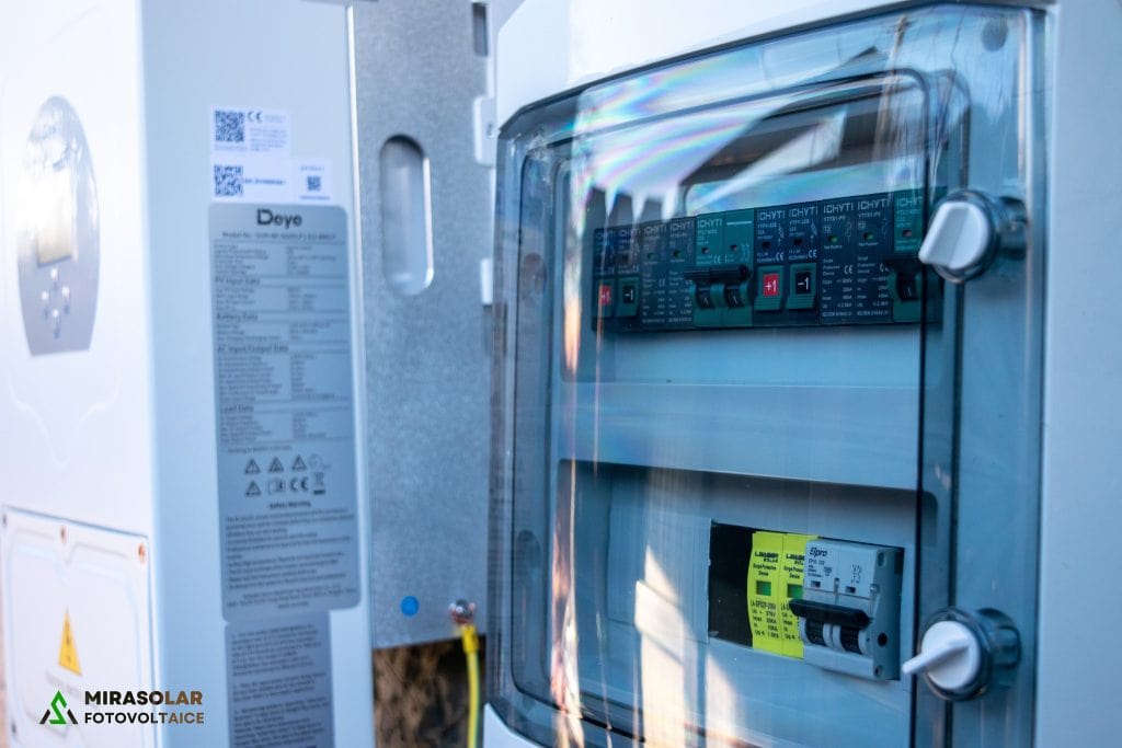 Sistem fotovoltaic OFF-GRID